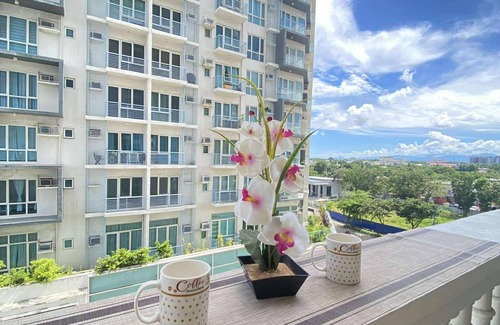 Iloilo Condo | Cozy Iloilo City Condo Room with Shared Pool