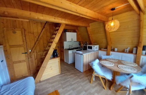 Laveissiere Ski Chalet | Cozy individual chalet near ski slopes