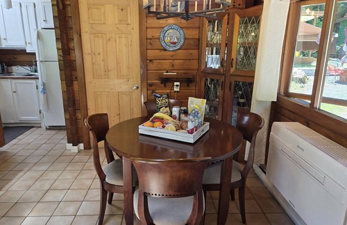Regional District of Nanaimo Cottage | Cozy Island Cottage: BBQ, Outdoor Patio, WiFi