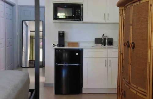 Grace Bay Apartment | Cozy Island Studio - 5 Min Drive to Grace Bay