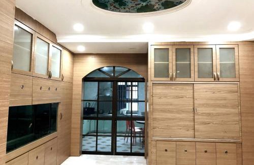 Taman Desa Tebrau House | Cozy Johor Bahru Home with Family Room and unblock balcony View