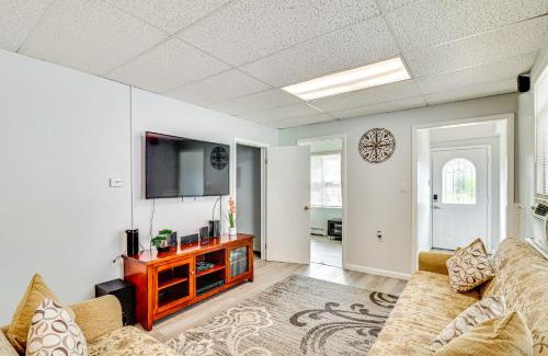 Keansburg House | Cozy Keansburg Cottage Walk to Beach and Boardwalk!