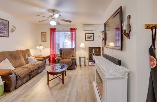 Ketchikan House | Cozy Ketchikan Home, Walk to Town & Trailhead!