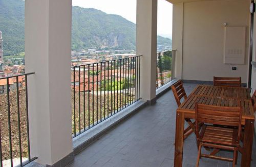 Valmadrera Apartment | COZY LAKE COMO APARTMENTS