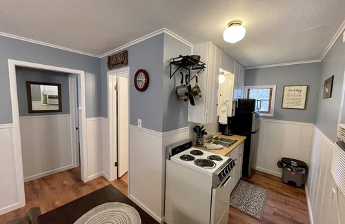 Bull Shoals Cottage | Cozy lake cottage close to everything Bull Shoals has to offer!