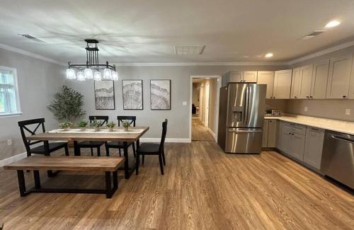 Thomson House | Cozy Lake Home at Raysville