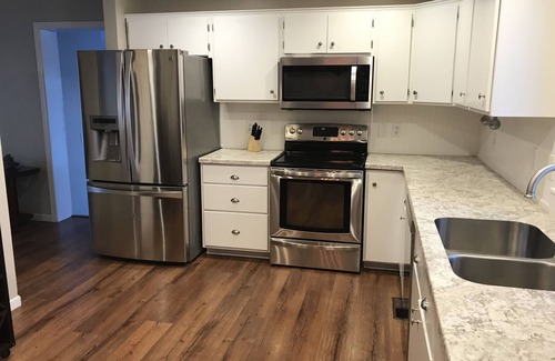 Alexandria House | Cozy lake home on the beautiful chain of Lakes in Alexandria!