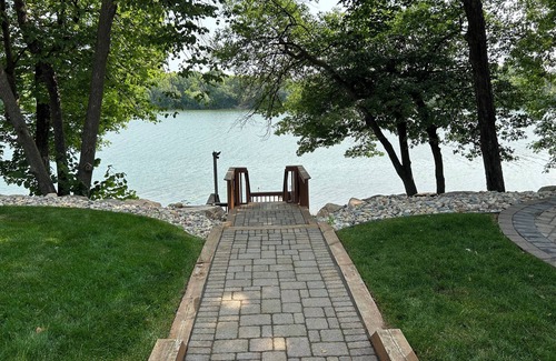 Alexandria House | Cozy lake home on the beautiful chain of Lakes in Alexandria!