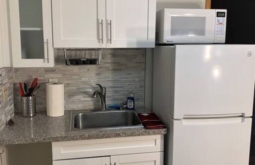 The Village Cabin | Cozy Lake-View Lodge #5 ( 2 BR near The Village)