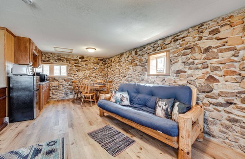 Barton County Apartment | Cozy Lamar Vacation Rental w/Creek & Pond Access!