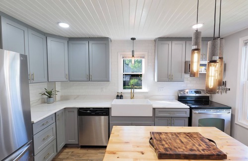 Lancaster House | Cozy Lancaster County Retreat: 3 Bedroom, 2 Full Bath w/AC, WiFi, and Fire Pit