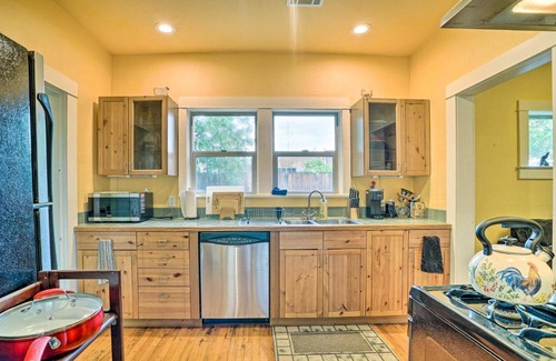 Mesilla Park House | Cozy Las Cruces Gem Fire Pit, Patio and Views!