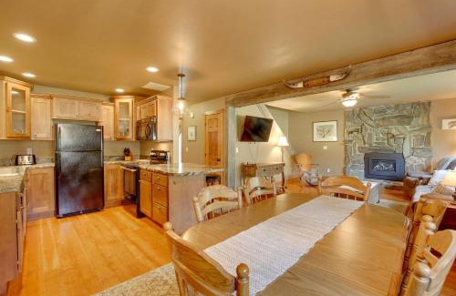 Lead House | Cozy Lead Cabin with Deck Less Than 1 Mi to Ski Slopes!
