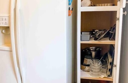 Camelback East House | Cozy Little Home w Private Washer & Dryer!