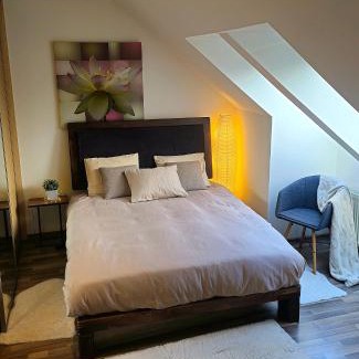 Kesklinn Apartment | Cozy Little Penthouse Free Parking
