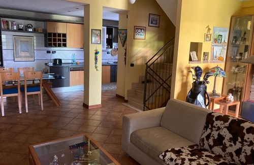 Setteville House | Cozy little villa 500 mt from Marco Simone Golf Club