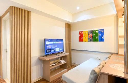 Cikarang Apartment | Cozy Living and Relaxing 2BR Meikarta Apartment By Travelio
