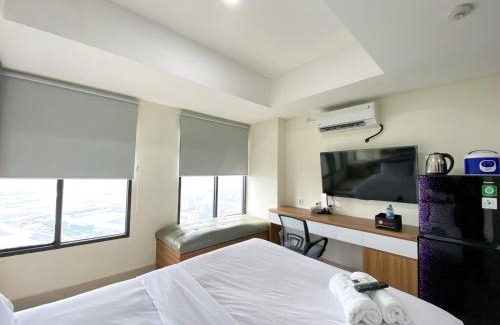 Cikarang Apartment | Cozy Living Studio Pollux Chadstone Apartment By Travelio