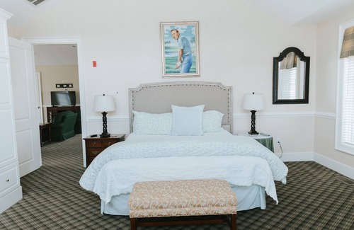 Midlothian Cottage | Cozy lodge on the Independence golf course. 15 minutes from Short Pump.
