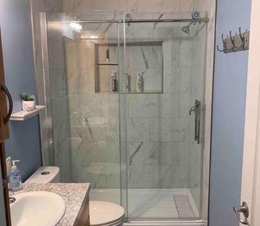 Sylvan Lake Apartment | Cozy Lodge Suite