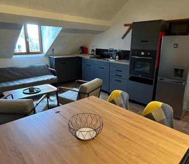 Nemours Apartment | Cozy Loft - Proche Gare - Nemours