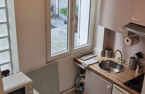 Riquet Stalingrad Apartment | Cozy Loft Studio Near Canal & Metro | in Paris 19e