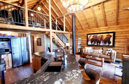 Sturgeon Lake Cabin | Cozy Log Cabin Retreat on Sturgeon Lake