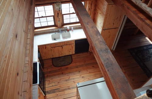 Divide Cabin | Cozy Log Home with Hot Tub, Decks, Hiking, Private Acreage - No Cleaning Fee!