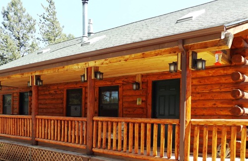 Divide Cabin | Cozy Log Home with Hot Tub, Decks, Hiking, Private Acreage - No Cleaning Fee!