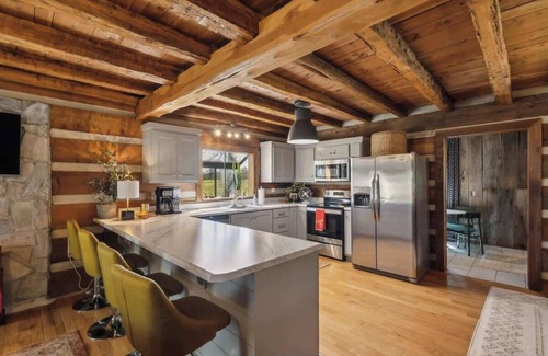 Murfreesboro House | Cozy Lux Cabin With Game Room