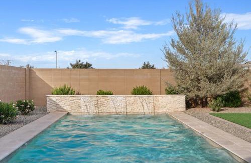 San Tan Valley House | Cozy & Luxe Suite in Queen Creek