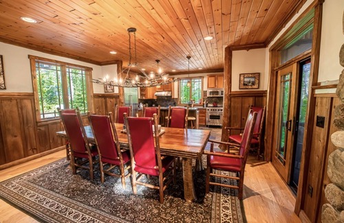 Lake Placid House | Cozy & Luxurious Adirondack Home to create many Lake Placid memories!