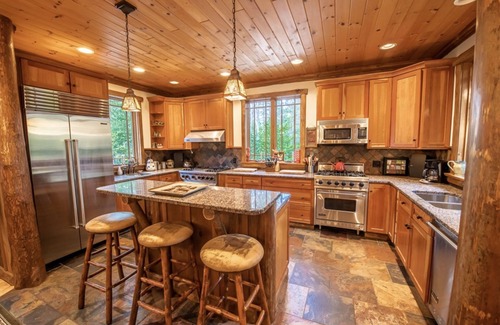 Lake Placid House | Cozy & Luxurious Adirondack Home to create many Lake Placid memories!
