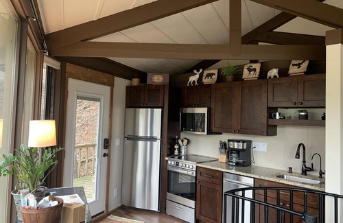 Basye Cabin | Cozy, Luxury Cabin, in the Heart of Bryce Resort on Bryce Mountain
