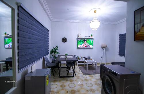 Accra Apartment | Cozy Luxury - East Legon Apt - WiFi, Netflix & AC