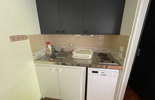 Les Mathes Apartment | Cozy Maisonette Near Town Center & Beach with Terrace, Parking