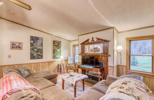 Morrisville House | Cozy Maple Grove