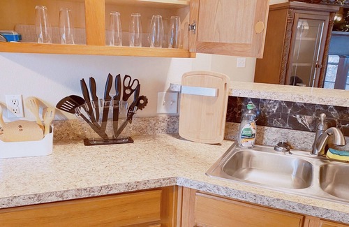 Port Arthur House | Cozy*Master BR & Private BA* Near Refineries/Lamar