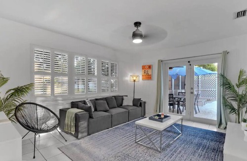 Boulevard Heights Apartment | Cozy Miami Family Vacation Home with Private Pool