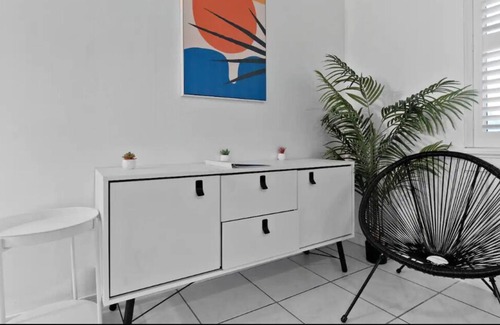 Boulevard Heights Apartment | Cozy Miami Family Vacation Home with Private Pool