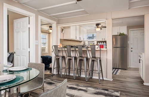 Surfside Beach House | Cozy Mid & Long Stays at Surfside Beach| 31+ Days