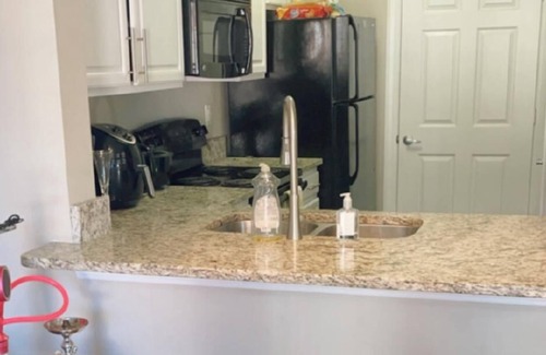 Atlantic Station Area Apartment | Cozy Midtown views of the city