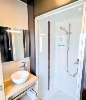 Montmartin-sur-Mer Apartment | Cozy mobile home with great comfort - Camping La Sirène