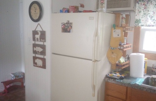 Adams House | Cozy mobile home with AC in charming Adams