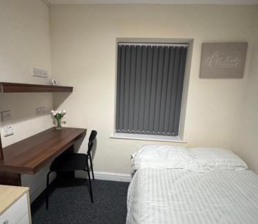 Preston House | Cozy modern 2 bedroom apartment with comfortable lounge