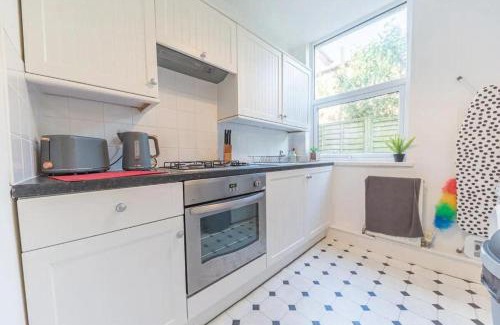 Barrow-in-Furness Apartment | Cozy & Modern Accommodation in Barrow-in-Furness