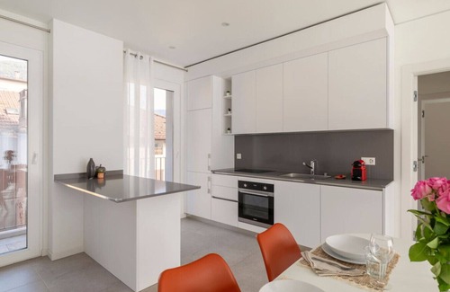 Lugano Apartment | Cozy & Modern Flat for 6 people/Free Parking