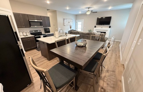 Valley Center House | Cozy Modern Haven w/Fireplace & Open Kitchen