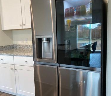 Glenn Heights House | Cozy modern retreat 20 minutes from Downtown dallas Spacious fresh