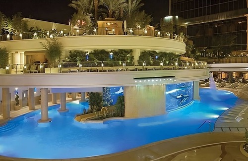 Las Vegas Hotel | Cozy & Modern Stay Near the Vegas Action – Pool Access